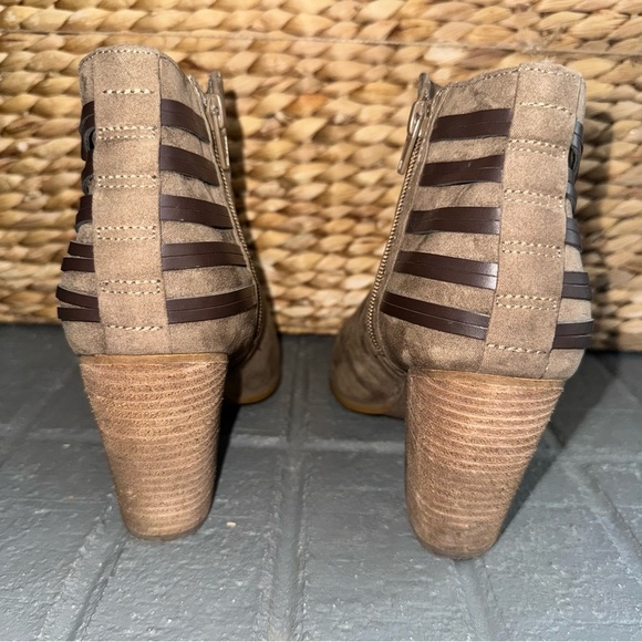 Carlos by Carlos Santana Women’s Hawkins Heeled Ankle Boots Side Zip Beige Sz 8M - Picture 6 of 9